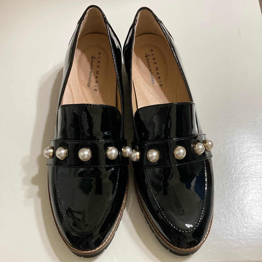 🔳 Alex Marie 🔳 Black Patent Leather Loafers with Pearl Accents  Size 9.5 - Picture 3 of 13